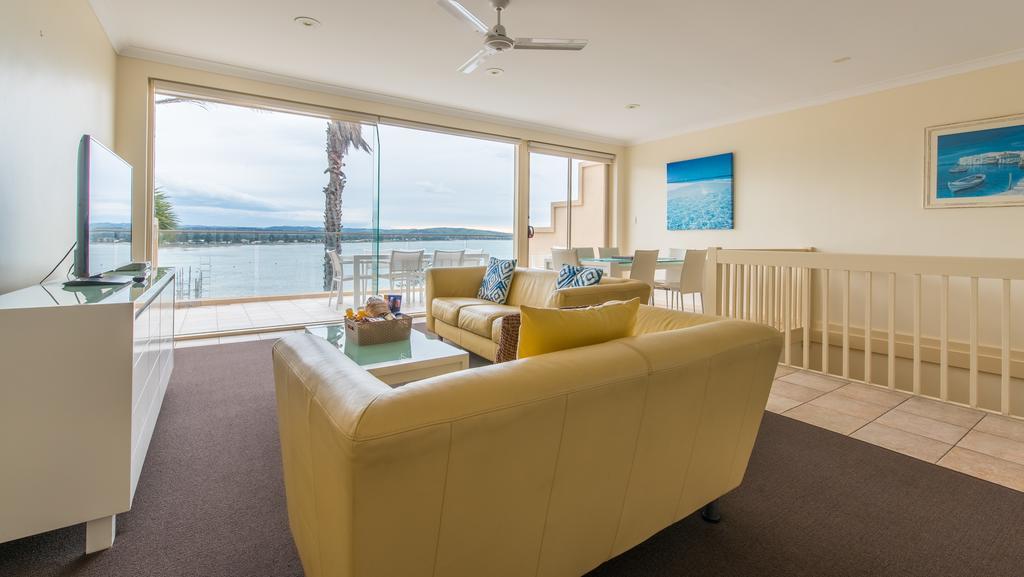 เดอะ บลัฟ รีสอร์ต อพาร์ตเมนต์ Hotel Encounter Bay ภายนอก รูปภาพ